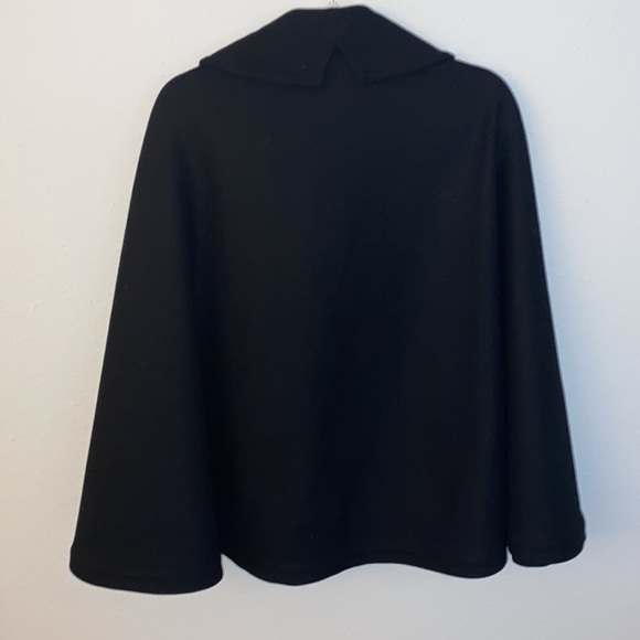 Steven Alan x Clare V Wool Cape - Picture 3 of 8